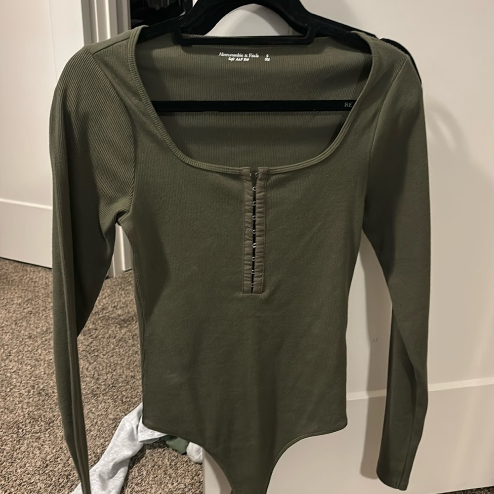 BRAND NEW Abercrombie and fitch long sleeve bodysuit